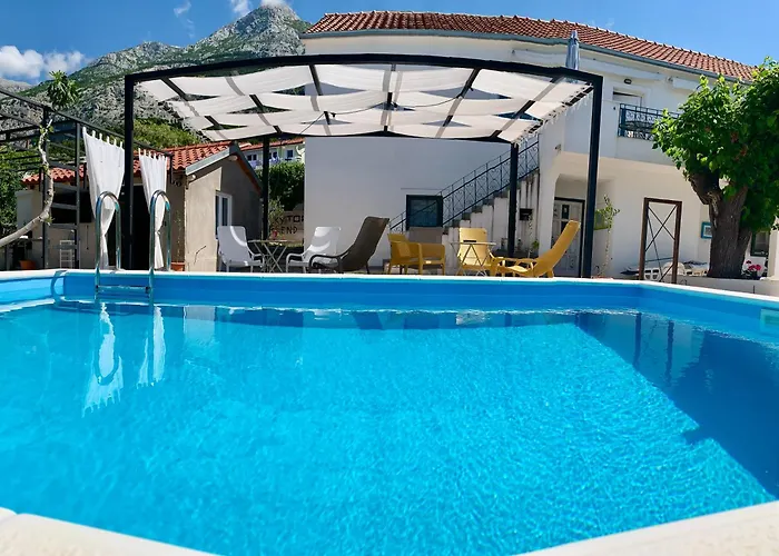 Summer Apartment 4