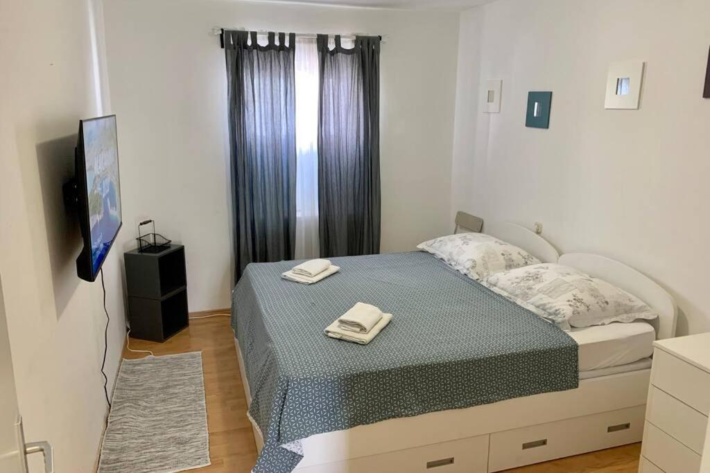 Apartment Summer 4 *